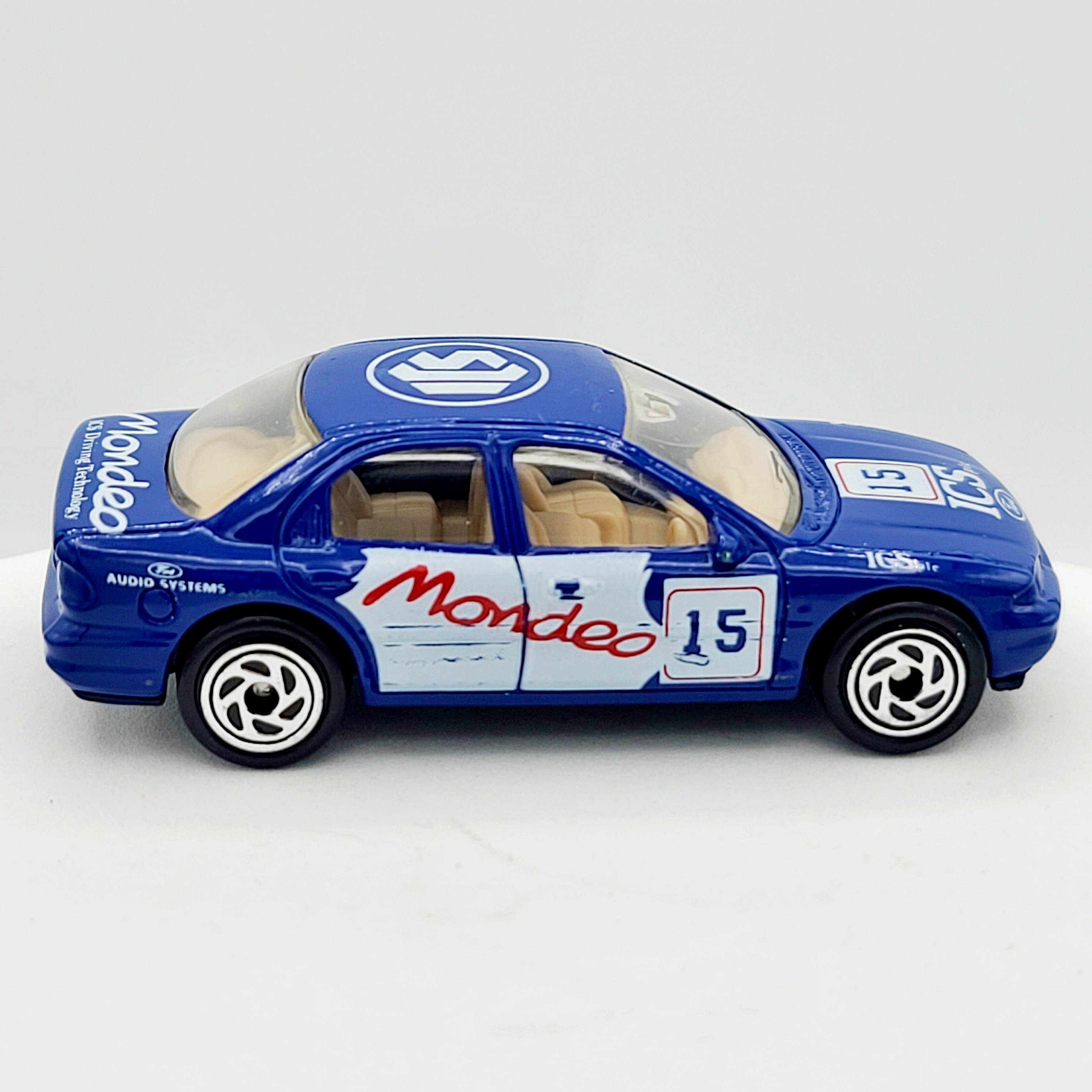 Matchbox Ford Mondeo Ghia (1996 MBX Basic 1-75)